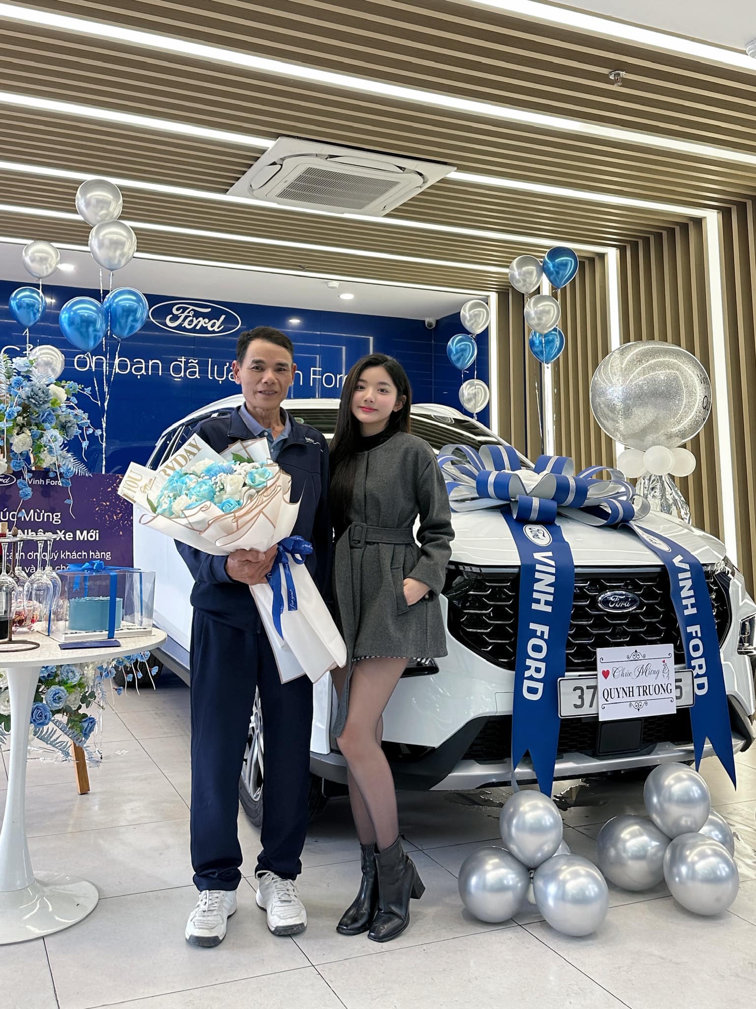 TikToker tuổi Ngọ 22 tuổi tự sắm xế hộp, nhan sắc "búp bê" nhưng học vấn mới gây choáng- Ảnh 7.