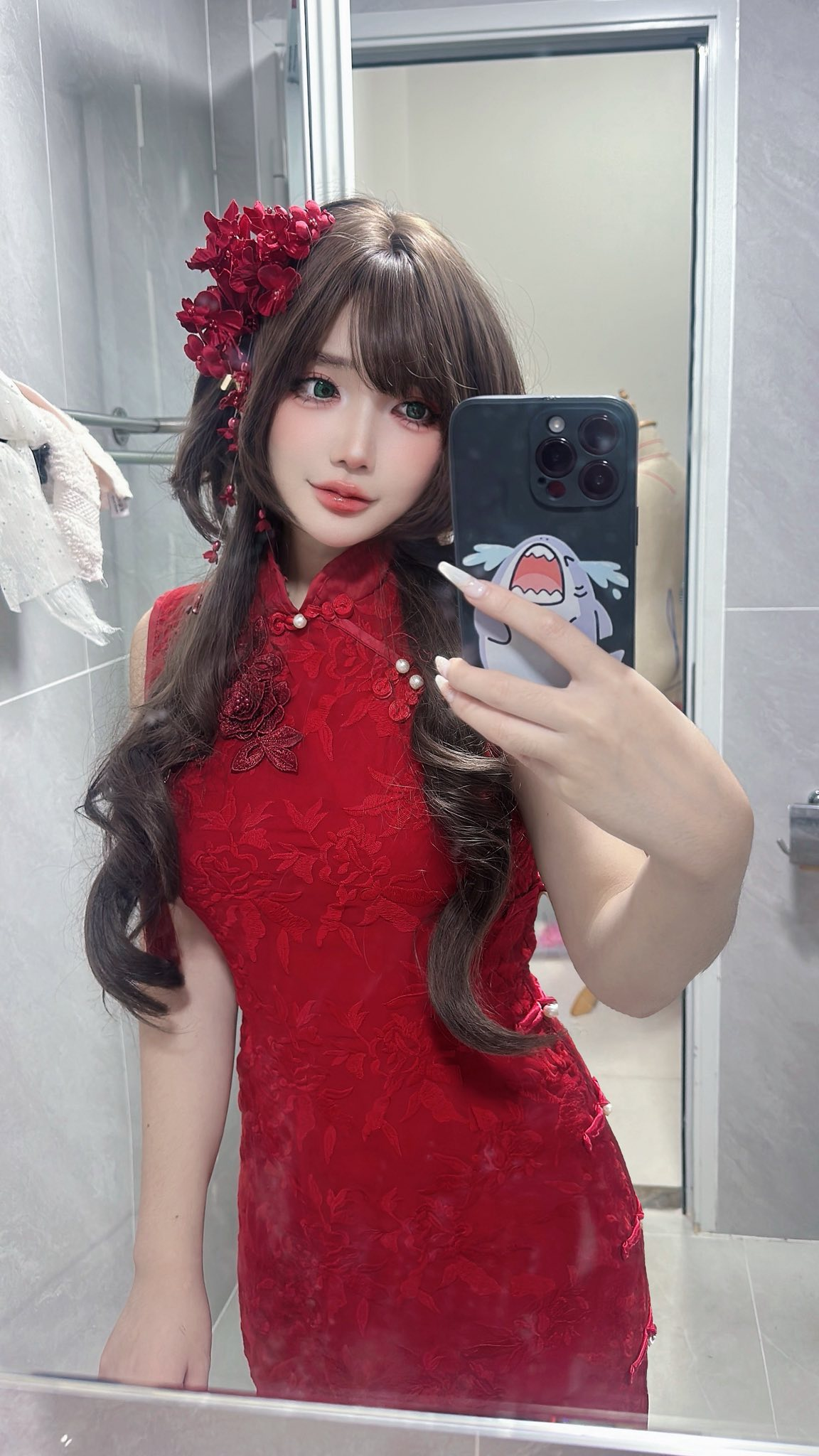 Biến hình để phát lì xì, nữ coser xinh đẹp khiến người xem không thể rời mắt- Ảnh 5.