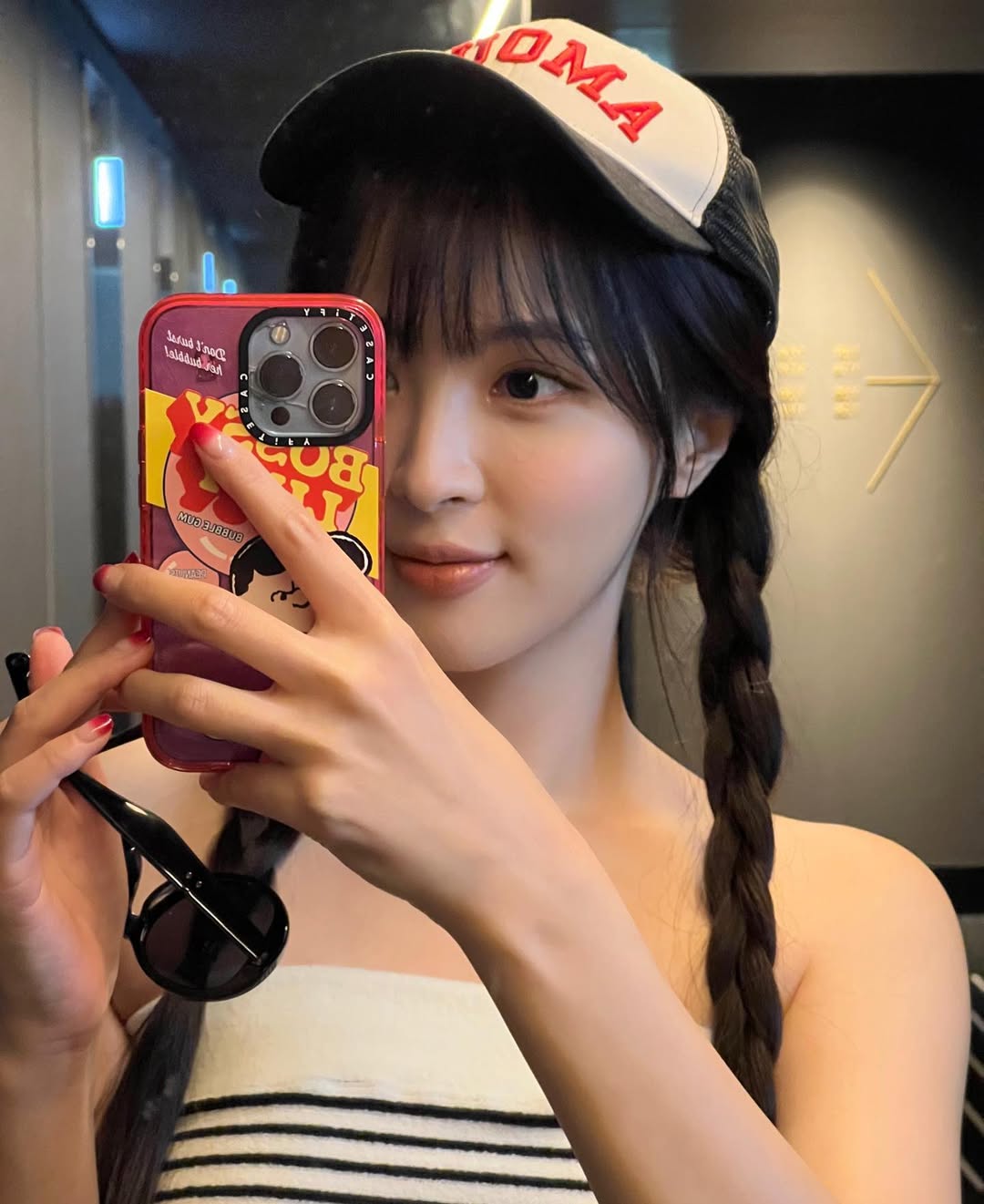 Cả showbiz chưa thấy ai như mỹ nhân này, vào đại học bố phải theo sát canh chừng không rời nửa bước- Ảnh 3.