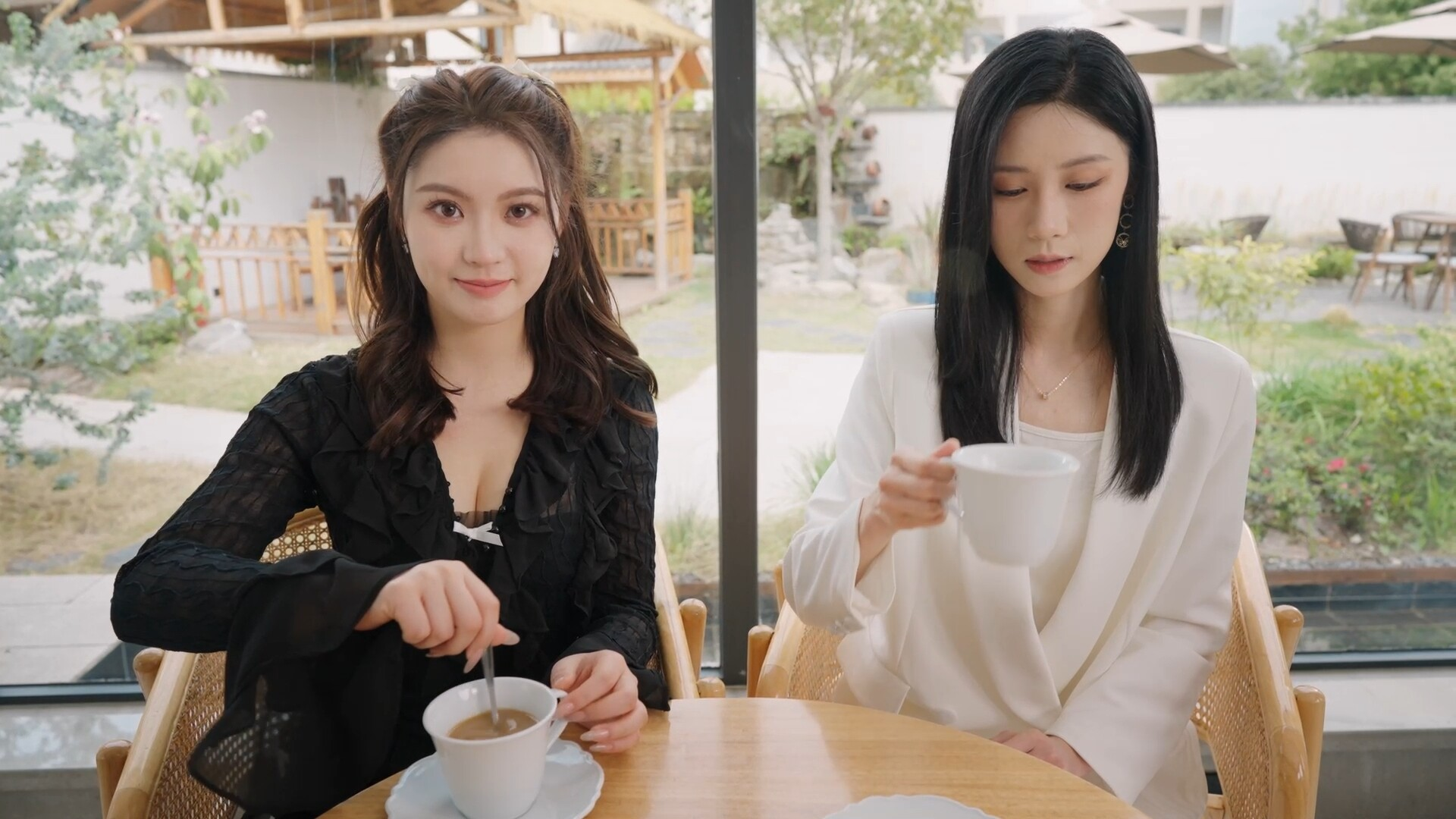 photo-1771827187044 photo-1771827187044