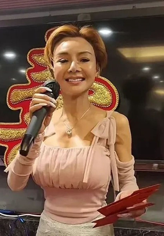 Sững sờ không nhận ra 