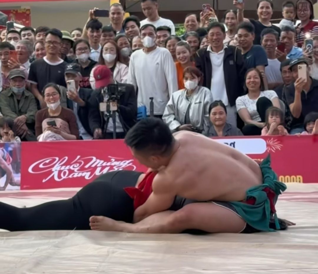 Bóng hồng sới vật Anh Thơ lại trở thành "hot search", cận cảnh khoảnh khắc thi đấu gây "bão mạng"- Ảnh 7. Bóng hồng sới vật Anh Thơ lại trở thành