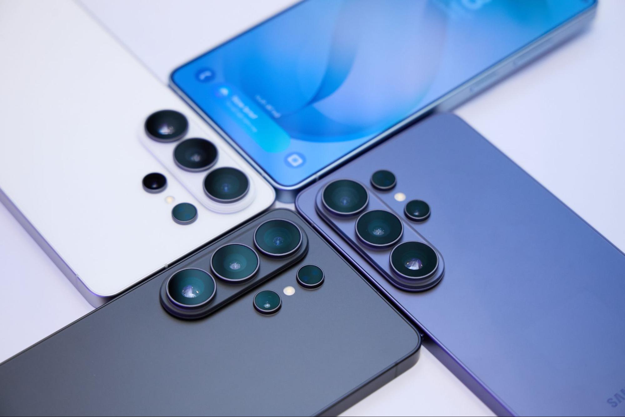 Galaxy AI Phone tích hợp: Tái định nghĩa Trải nghiệm và Niềm tin trong kỷ nguyên AI- Ảnh 2. Galaxy AI Phone tích hợp: Tái định nghĩa Trải nghiệm và Niềm tin trong kỷ nguyên AI- Ảnh 2.