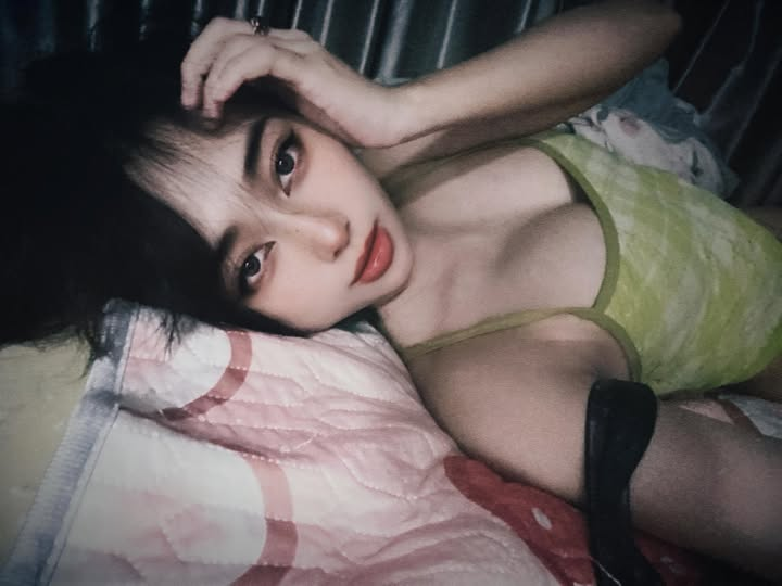 Mercury Nguyễn tung ảnh Mercury Nguyễn tung ảnh