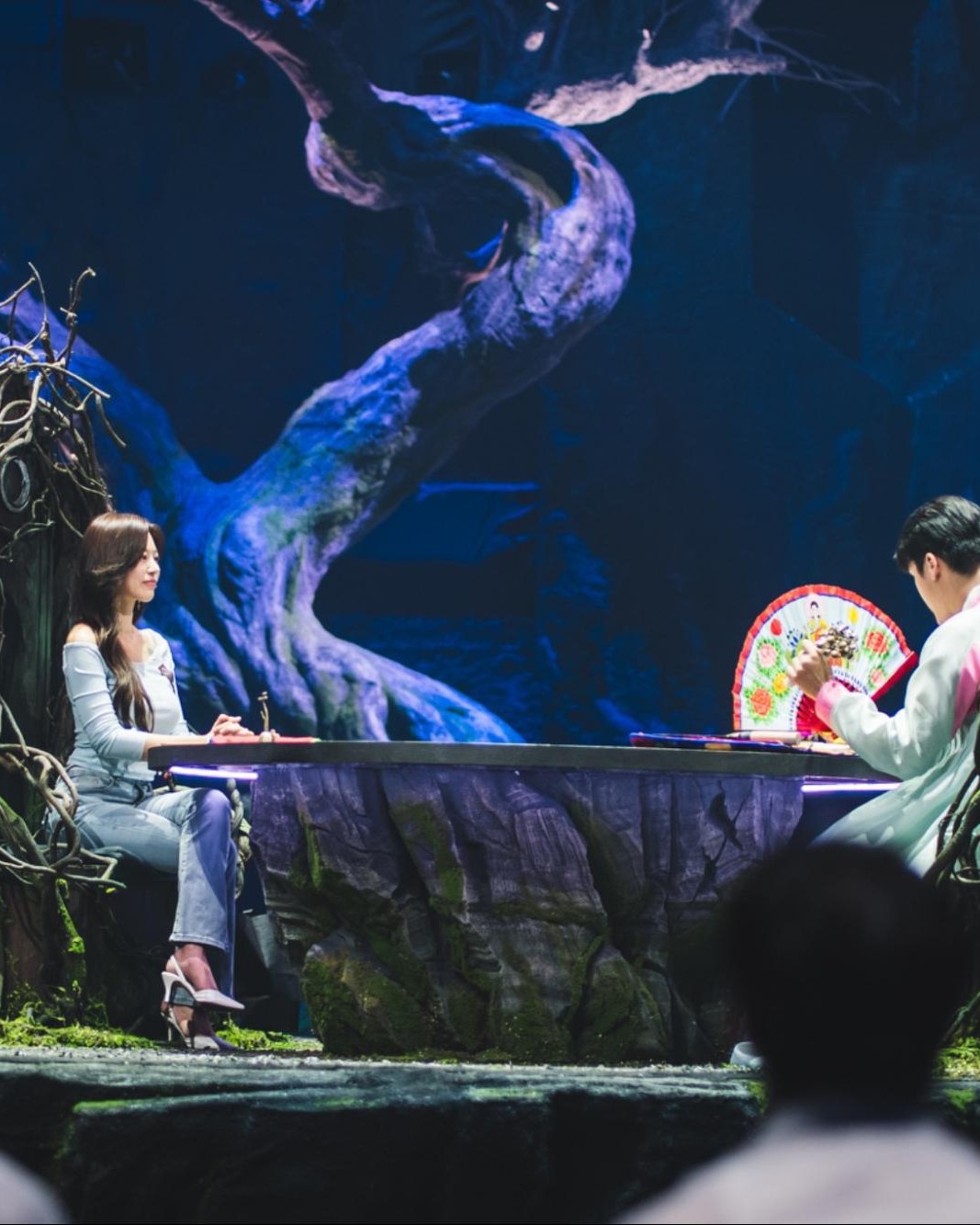 Quá khứ gây sốc của nữ pháp sư sinh năm 1998 đang vụt sáng ở show tâm linh Hàn Quốc- Ảnh 3. Quá khứ gây sốc của nữ pháp sư sinh năm 1998 đang vụt sáng ở show tâm linh Hàn Quốc- Ảnh 3.