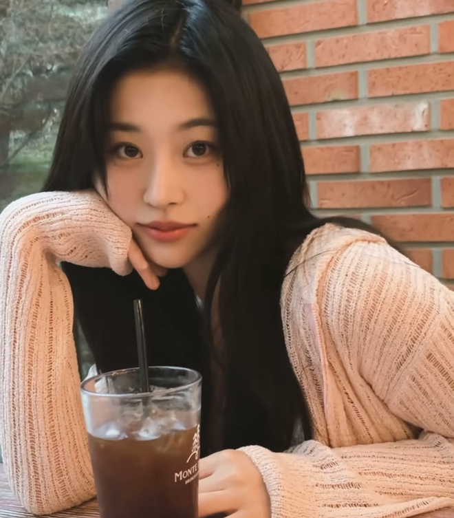 Quá khứ gây sốc của nữ pháp sư sinh năm 1998 đang vụt sáng ở show tâm linh Hàn Quốc- Ảnh 9. Quá khứ gây sốc của nữ pháp sư sinh năm 1998 đang vụt sáng ở show tâm linh Hàn Quốc- Ảnh 9.