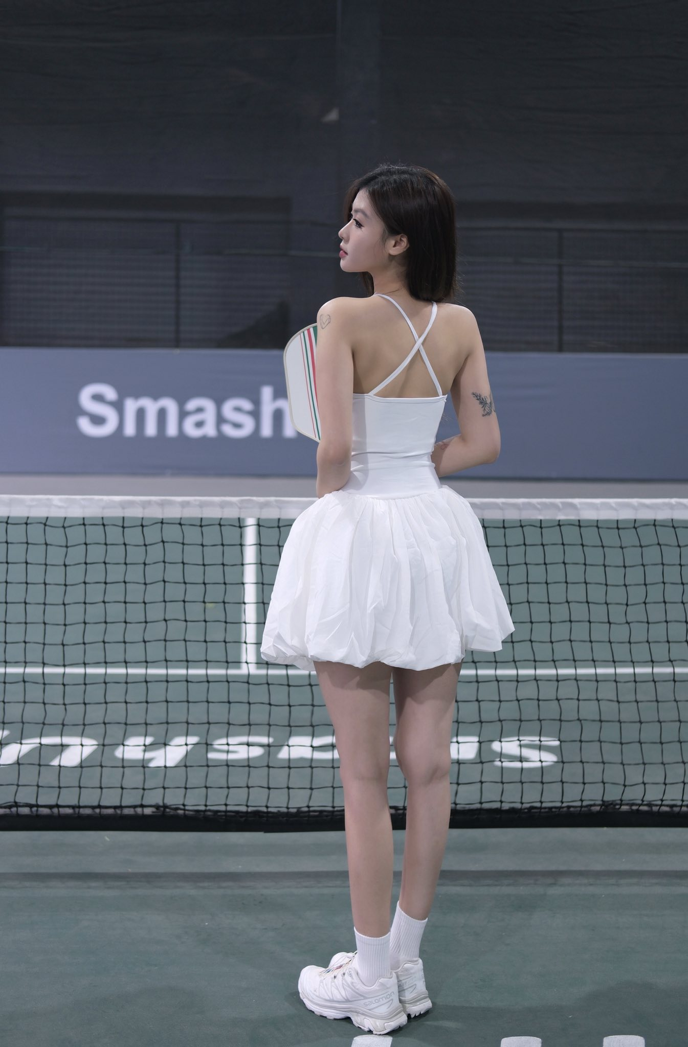 Khoe sắc trên sân Pickleball, hot girl khiến người xem 