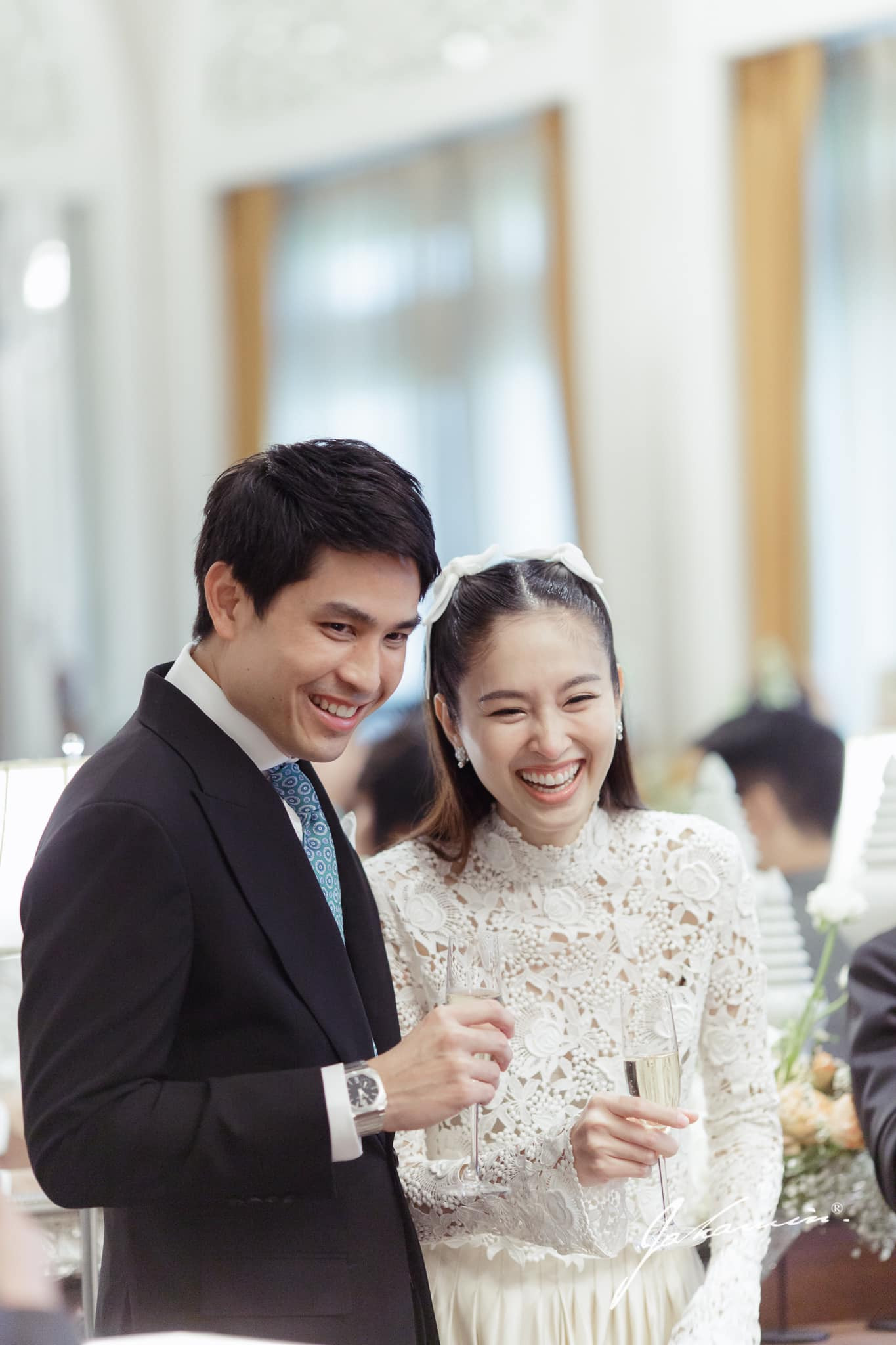 Nữ hoàng chuyển giới Nong Poy: 40 tuổi đẹp thách thức thời gian, cưới chồng hào môn gia thế khủng- Ảnh 6.