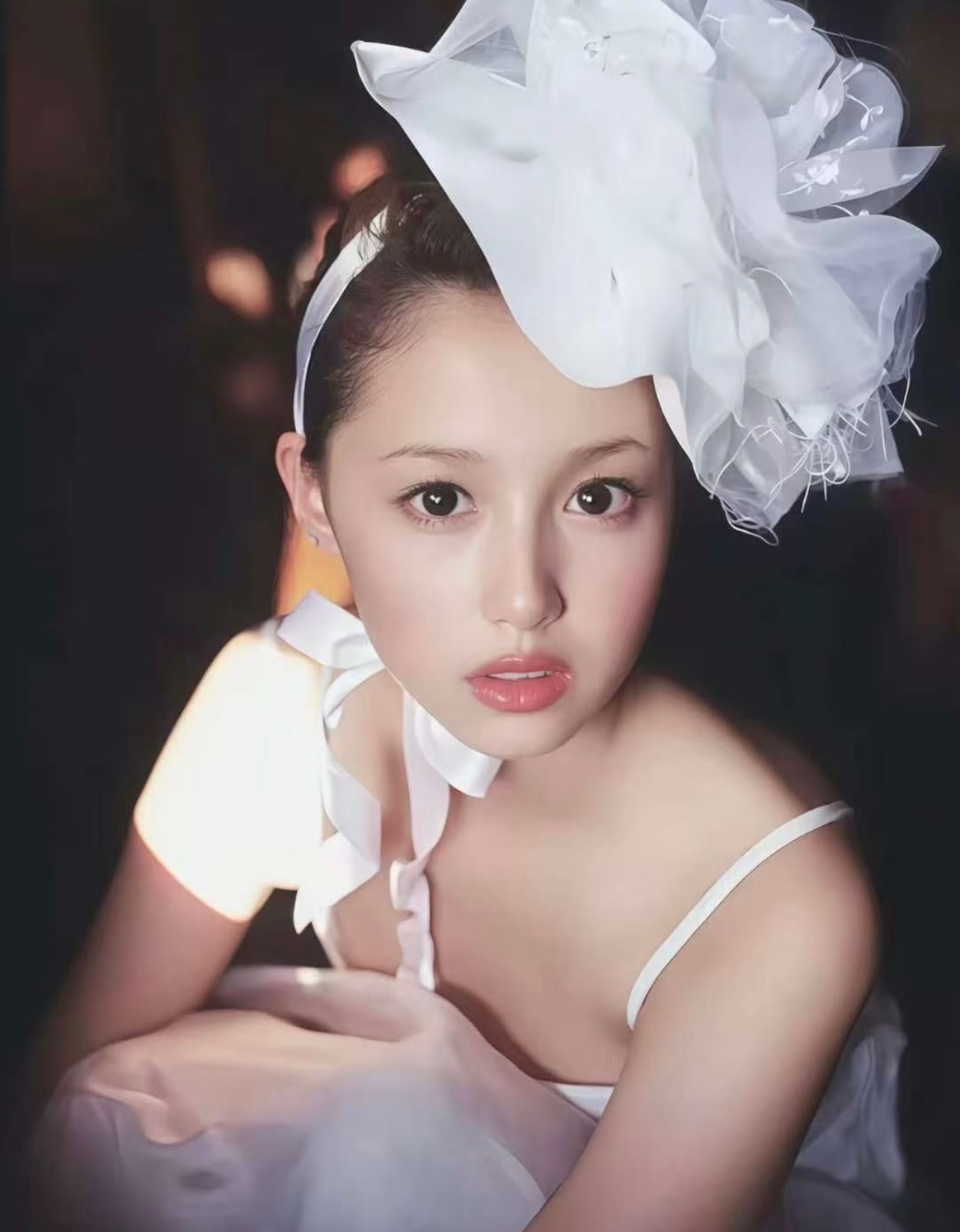 Quốc bảo nhan sắc bị phong sát 6 năm bất ngờ tái xuất, sa đọa đến mấy vẫn được tha thứ vì quá đẹp- Ảnh 5. Quốc bảo nhan sắc bị phong sát 6 năm bất ngờ tái xuất, sa đọa đến mấy vẫn được tha thứ vì quá đẹp- Ảnh 5.