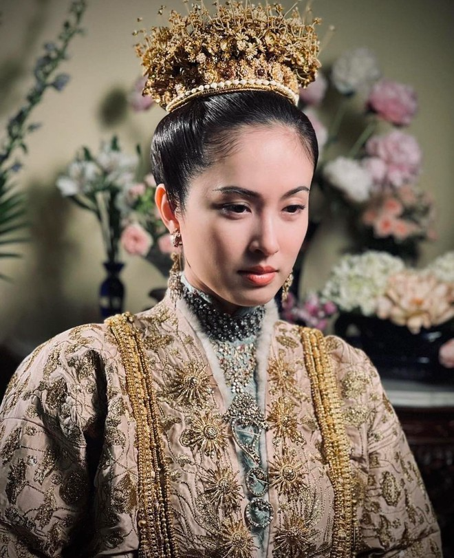 Nữ hoàng chuyển giới Nong Poy: 40 tuổi đẹp thách thức thời gian, cưới chồng hào môn gia thế khủng- Ảnh 10.