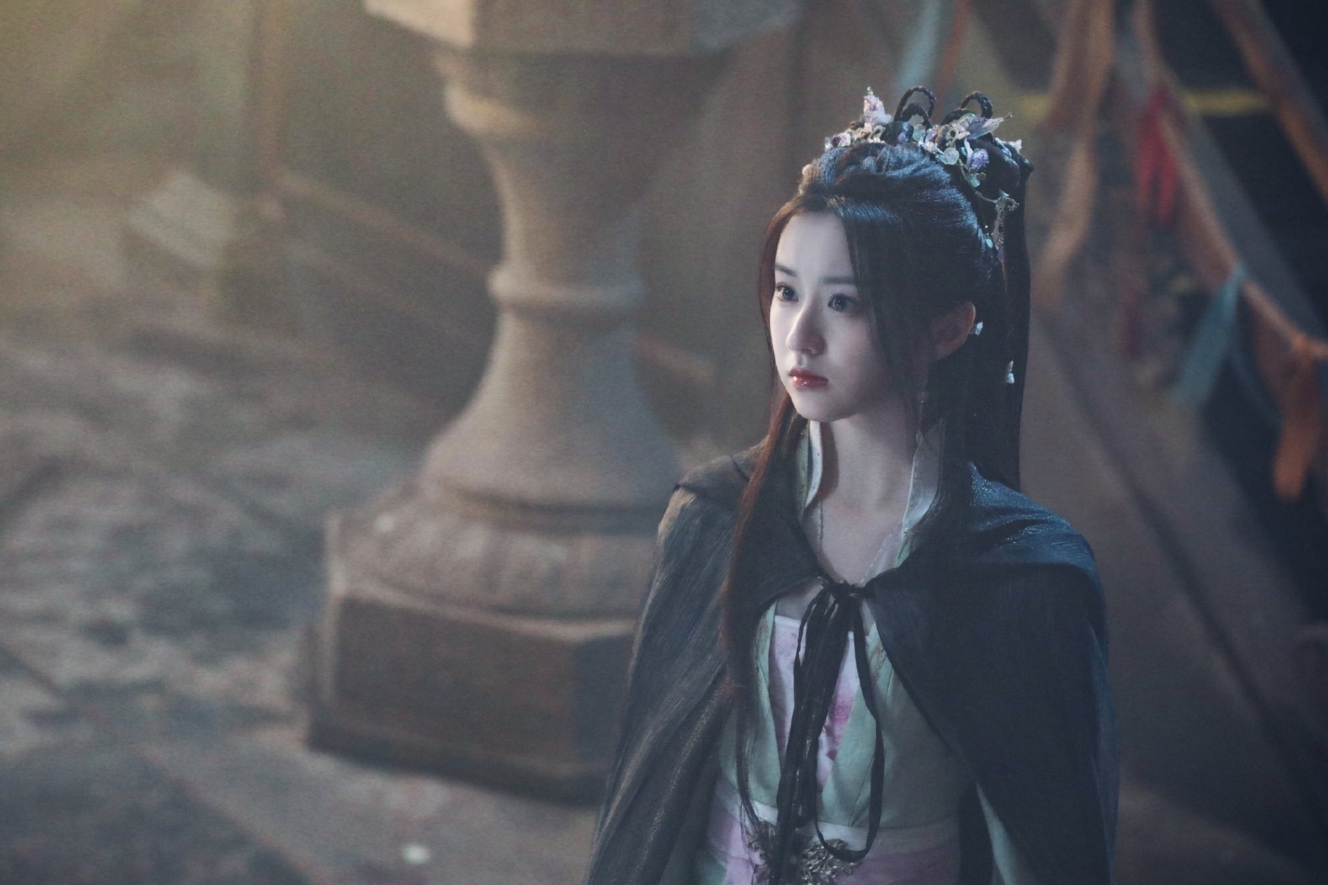 Phong hoa tuyệt đại cũng không đủ hình dung mỹ nhân này: Trời sinh để đóng cổ trang, ngắm một hồi tưởng xuyên không- Ảnh 13.