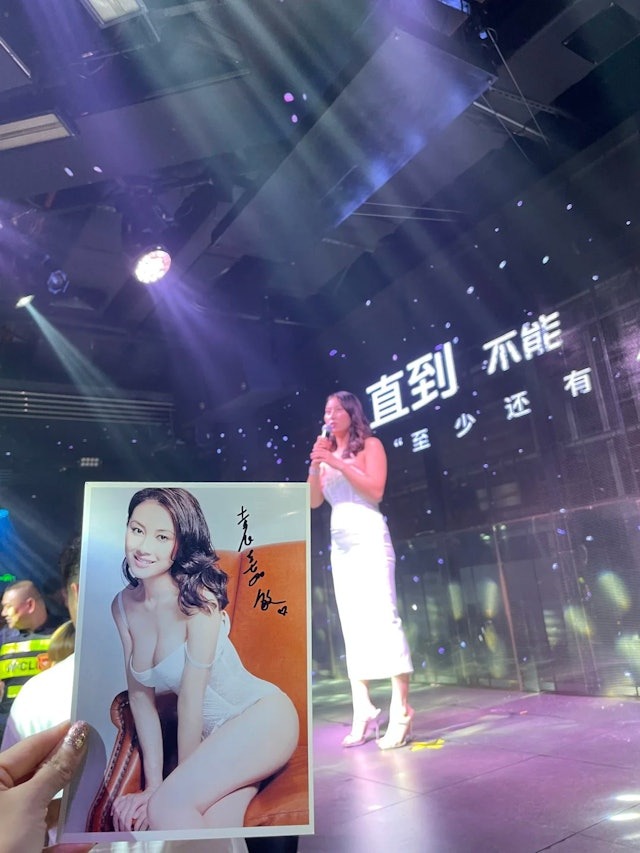 Hoa hậu vứt bỏ thể diện bán ảnh nóng tràn lan trên MXH, cuộc sống thê thảm không ngờ- Ảnh 3.