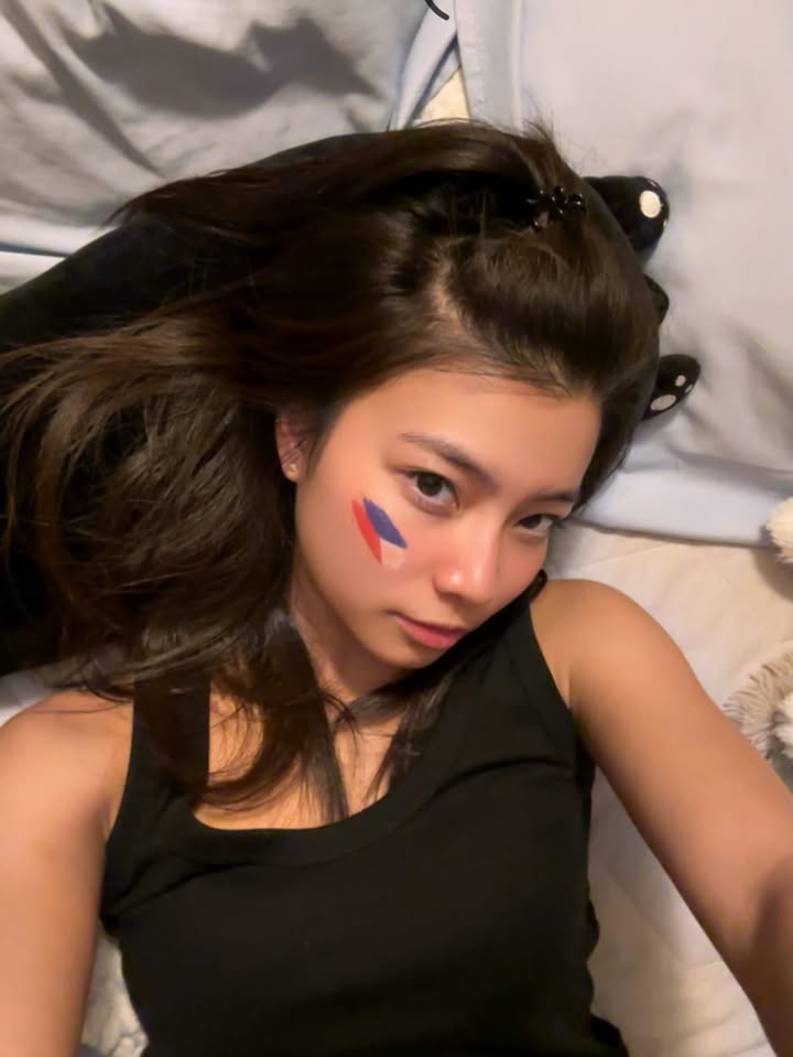 "Giả vờ" bị nhiệt miệng, hot girl có hành động không tưởng khiến người xem ngơ ngác- Ảnh 1.