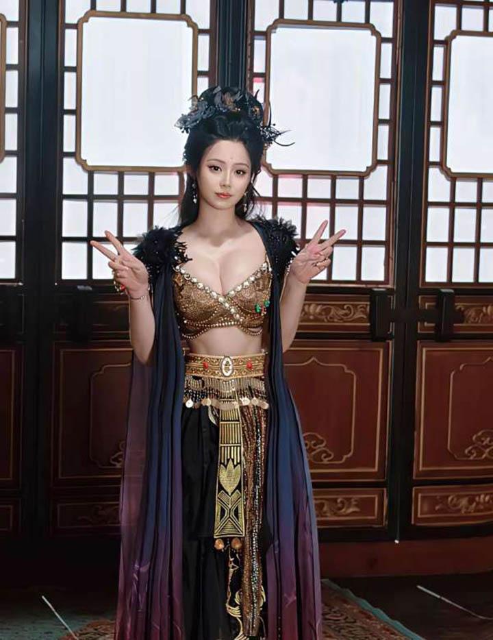 “Bỏng mắt” làng phim ngắn - dàn “tiểu hoa 2k4” càn quét bảng xếp hạng- Ảnh 2.