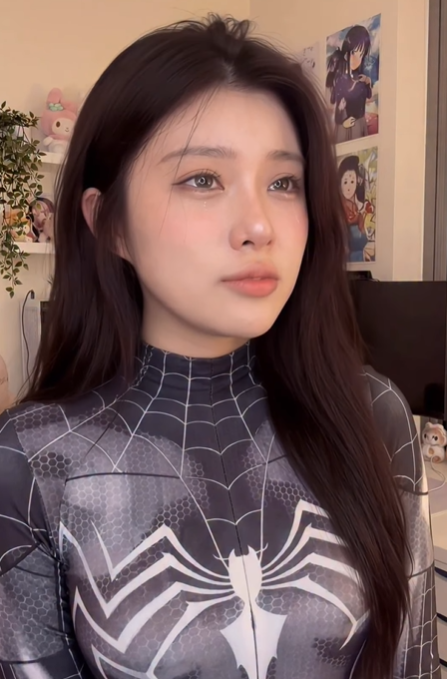 Sử dụng AI, tạo ra hot girl hát hay như ca sĩ, fanpage khiến CĐM không khỏi e ngại các nguy cơ tiềm ẩn- Ảnh 1.