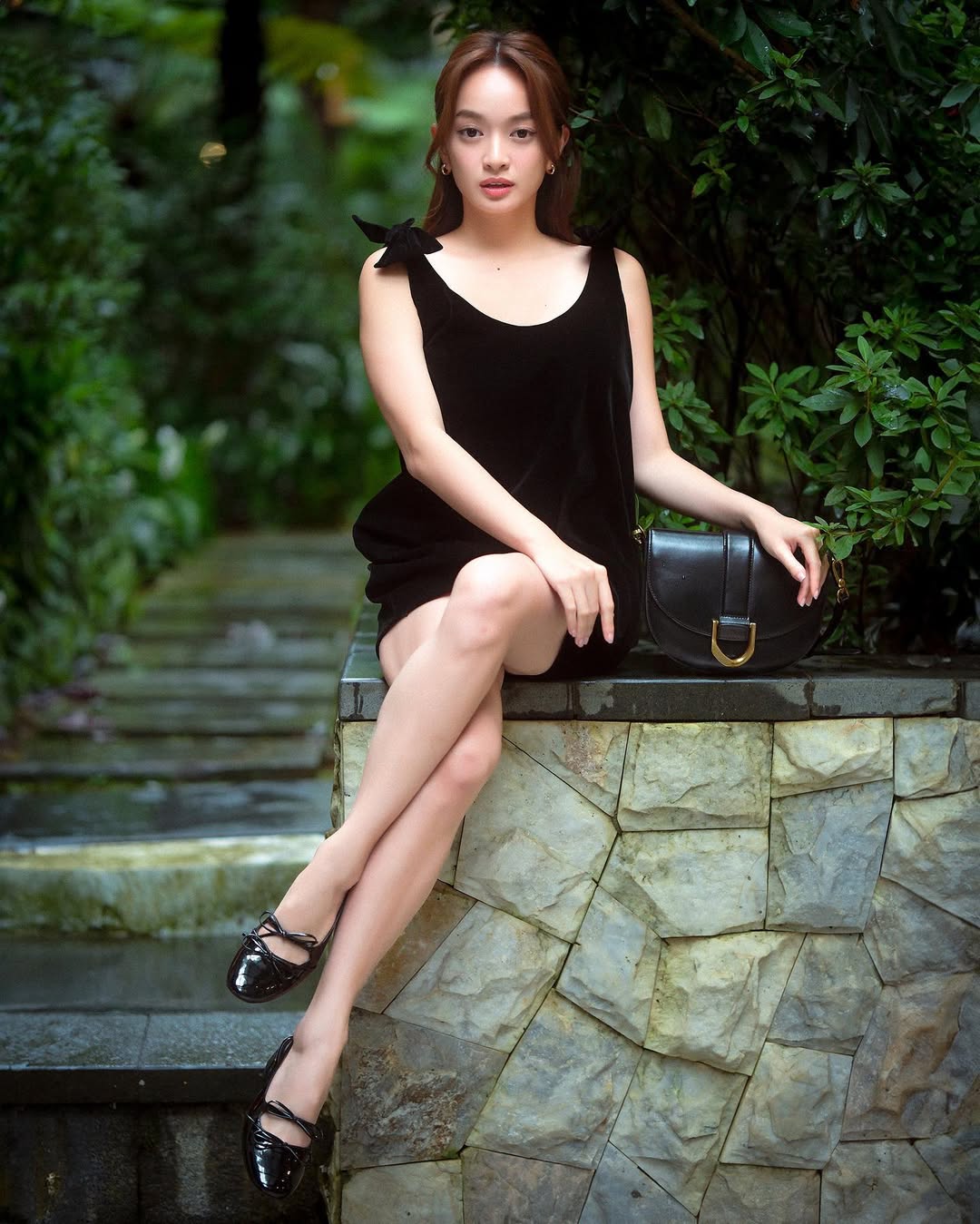 Mỹ nhân chỉ cao 1m50 nhưng mặc đẹp không trượt phát nào, xuất hiện ở đâu thì nơi đó là Paris Fashion Week- Ảnh 7.