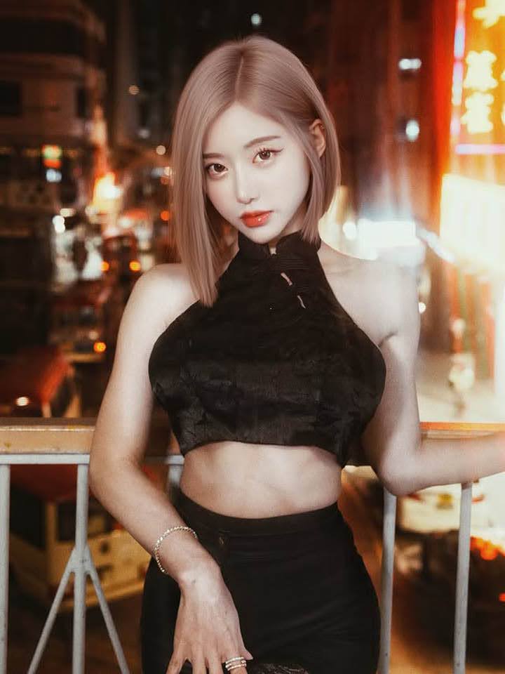 Fan bức xúc khi DJ Soda bị “đụng chạm quá đà” bởi khán giả ở sự kiện âm nhạc- Ảnh 7.