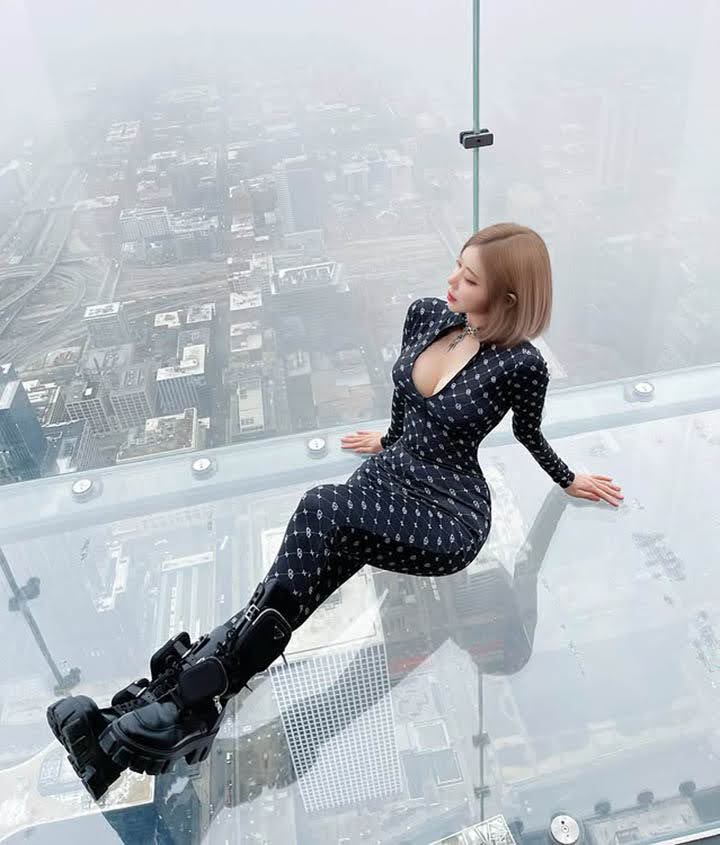 Fan bức xúc khi DJ Soda bị “đụng chạm quá đà” bởi khán giả ở sự kiện âm nhạc- Ảnh 5.