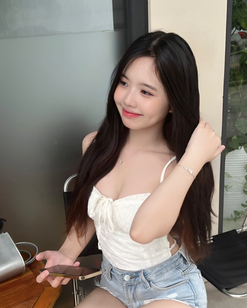 Gái xinh bất ngờ lên xu hướng nhờ khoe "lúm", quá khứ từng bị gắn mác  "bản sao" Tiểu Hý- Ảnh 9.