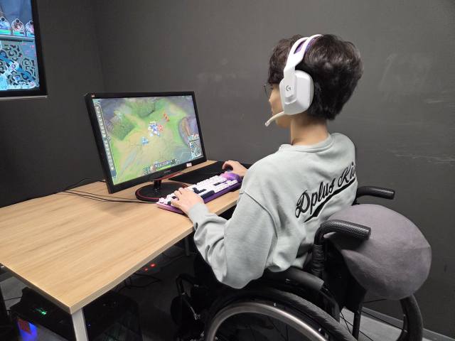 Có một tuyển thủ LCK đang thu hút mọi sự chú ý, lý do đằng sau vô cùng nhân văn- Ảnh 2.