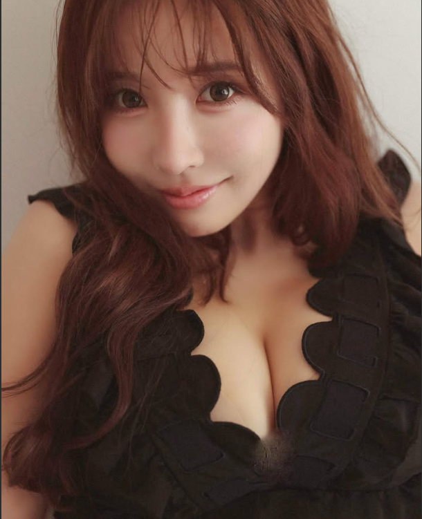 Thả nhẹ ảnh mới, Yua Mikami hút hàng chục nghìn like sau một ngày, nhan sắc ngày càng đậm đà, cuốn hút- Ảnh 5.