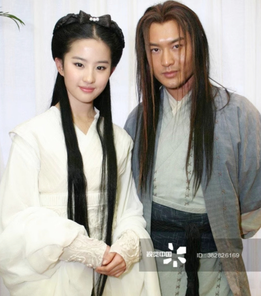 30 giây gây tranh cãi của Lưu Diệc Phi và Huỳnh Hiểu Minh, xem lại chỉ thấy rùng mình- Ảnh 2.