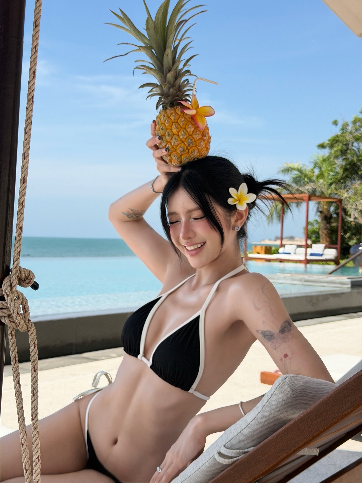 Lâu ngày không gặp, Ciin Thảo Ly tung bộ ảnh bikini đẹp đến nỗi fan cảm thán "không thể tin được"- Ảnh 12.