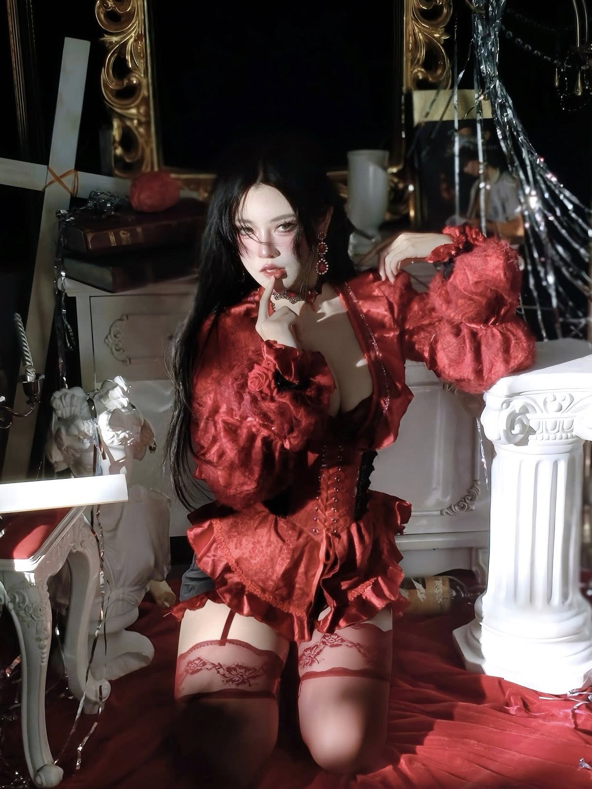 Hóa vai phản diện, UNa To Uyen khiến MXH phải choáng váng khi "lên đồ" nghiêm túc- Ảnh 5.