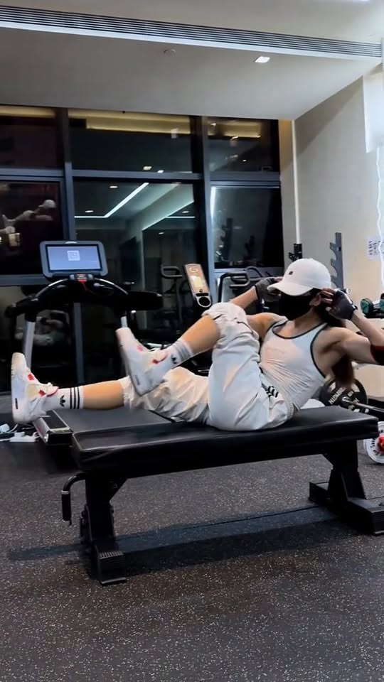 Sẽ thế nào nếu gymer trở thành coser? hot girl này chính là câu trả lời rõ ràng nhất- Ảnh 5.