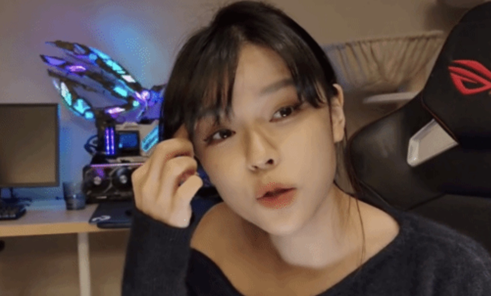 Fan cuồng spam "tài liệu" dung tục riêng tư, nữ thần PUBG than trời, "cầu cứu" CĐM- Ảnh 3.