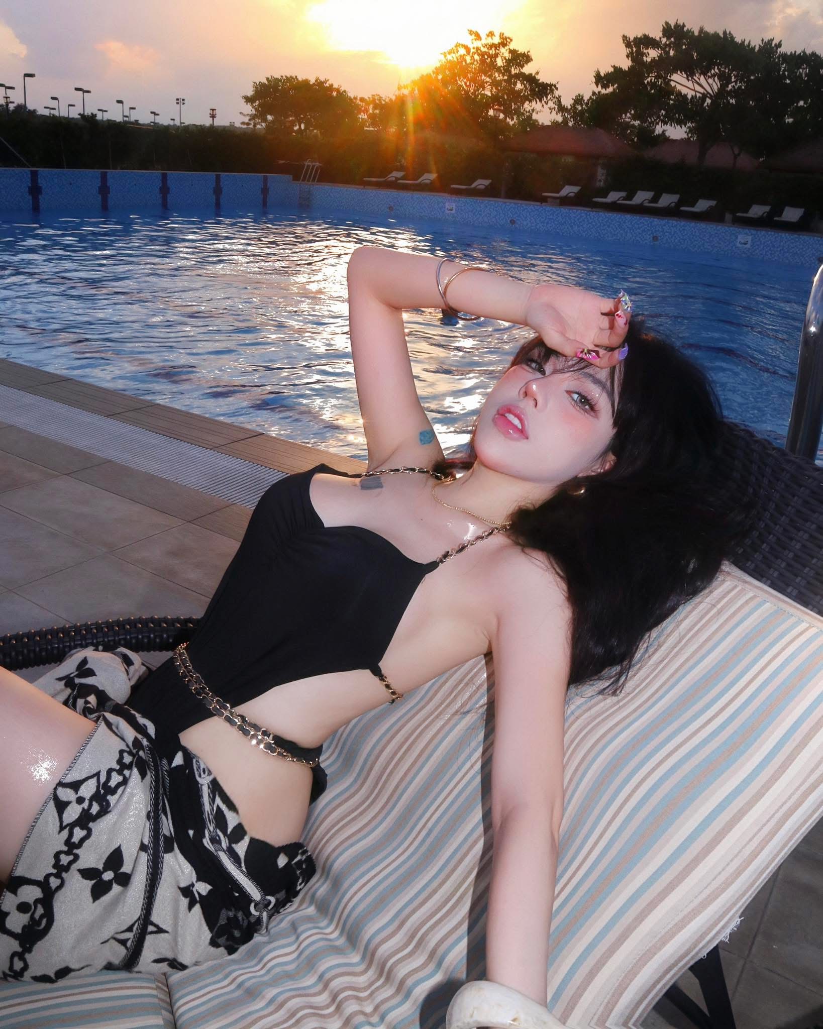 Thêm một hot girl gia nhập đường đua bikini, hứa hẹn mùa hè nóng bỏng- Ảnh 5.