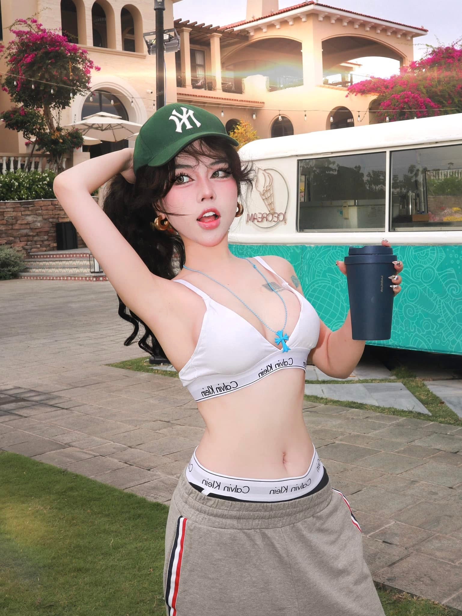 Thêm một hot girl gia nhập đường đua bikini, hứa hẹn mùa hè nóng bỏng- Ảnh 2.