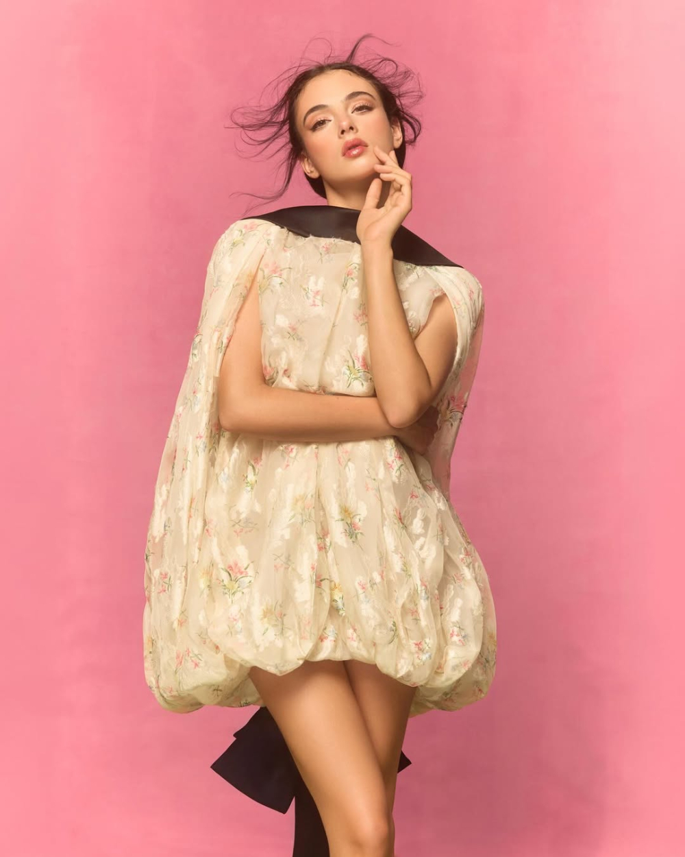 Bản sao hoàn hảo của "người đàn bà đẹp" bùng nổ visual khiến fan đứng ngồi không yên vì quá đỗi gợi cảm- Ảnh 4.