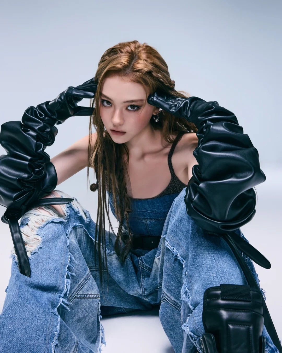 Nhan sắc sau 16 năm của "bé gái đẹp nhất thế giới" gây bão toàn cầu- Ảnh 19.