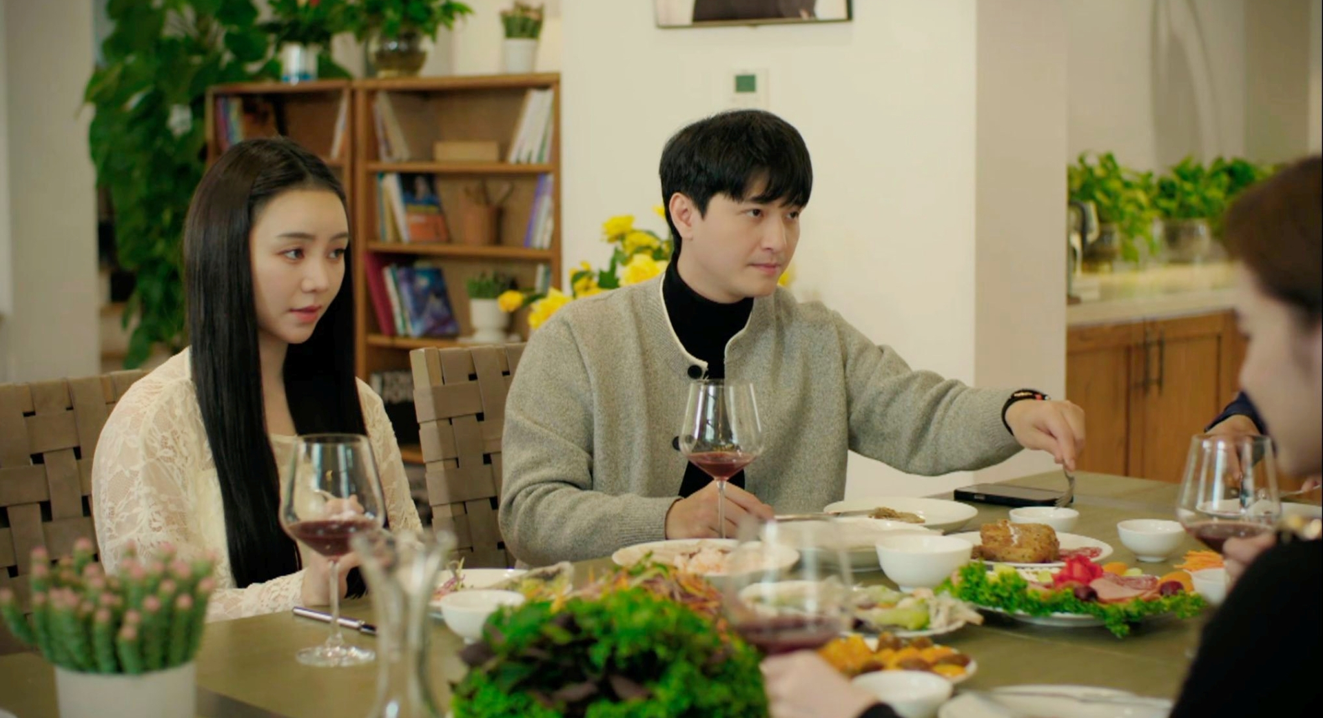 Gương mặt đáng sợ của Quỳnh Kool- Ảnh 1.