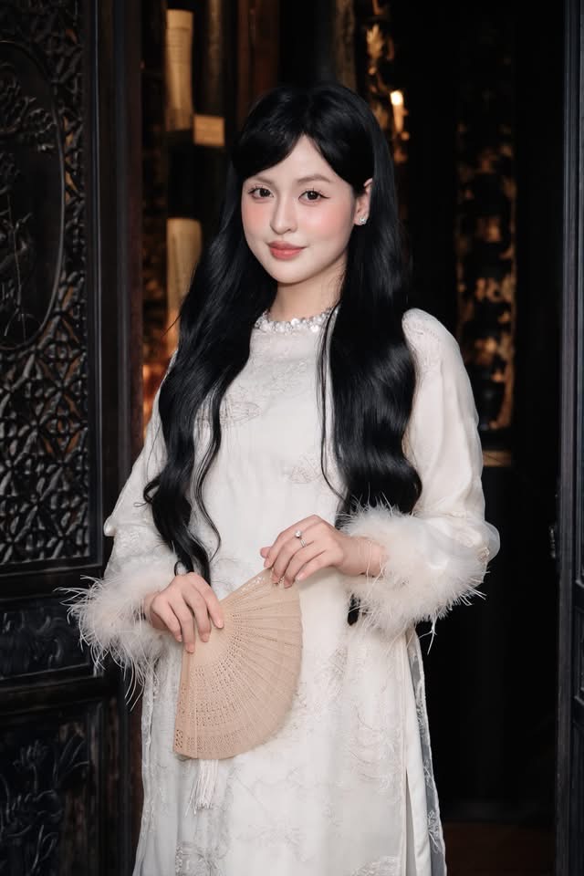 "Hot girl trứng rán" tự tin khoe làn da mộc mạc, nhan sắc thực sự cực mướt sau nhiều lần "dìm hàng"!- Ảnh 3.