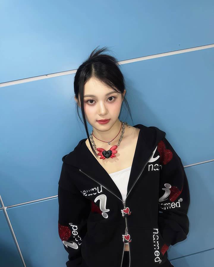 Video nữ Idol gặp sự cố trang phục những ngày vừa qua là AI hay thật?- Ảnh 6.