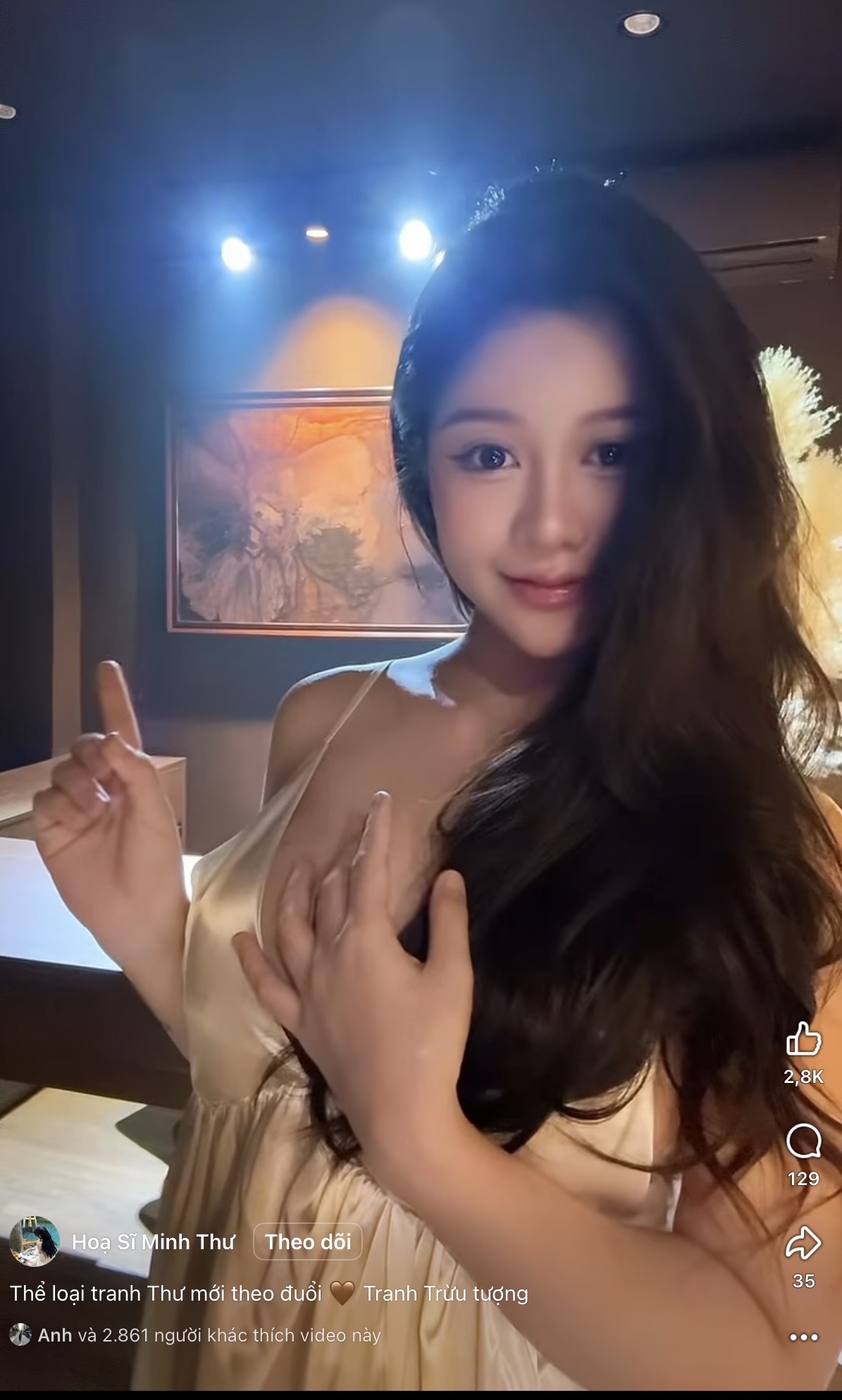 Quá xinh đẹp, nữ hoạ sĩ có nỗi khổ, cứ đăng bài là bị gắn mác "câu view"- Ảnh 3.