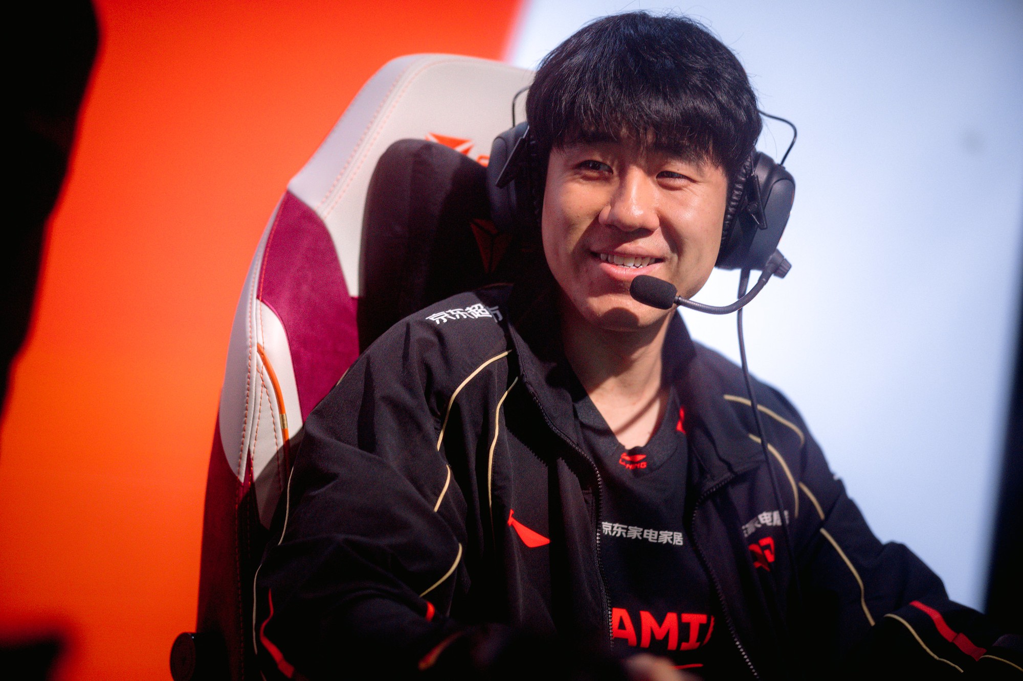 Siêu sao hàng đầu LPL khen ngợi Gumayusi không tiếc lời- Ảnh 1.