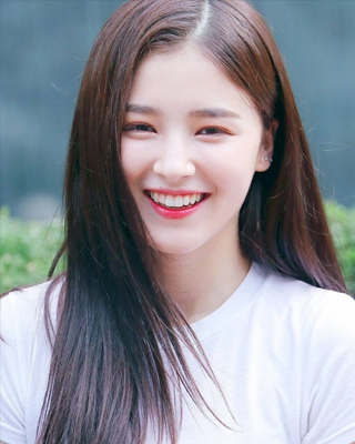 "Cô gái đẹp nhất hành tinh" từng là hot girl phố đi bộ Hà Nội: 9 năm đã trôi qua, hiện tại ra sao?- Ảnh 6.