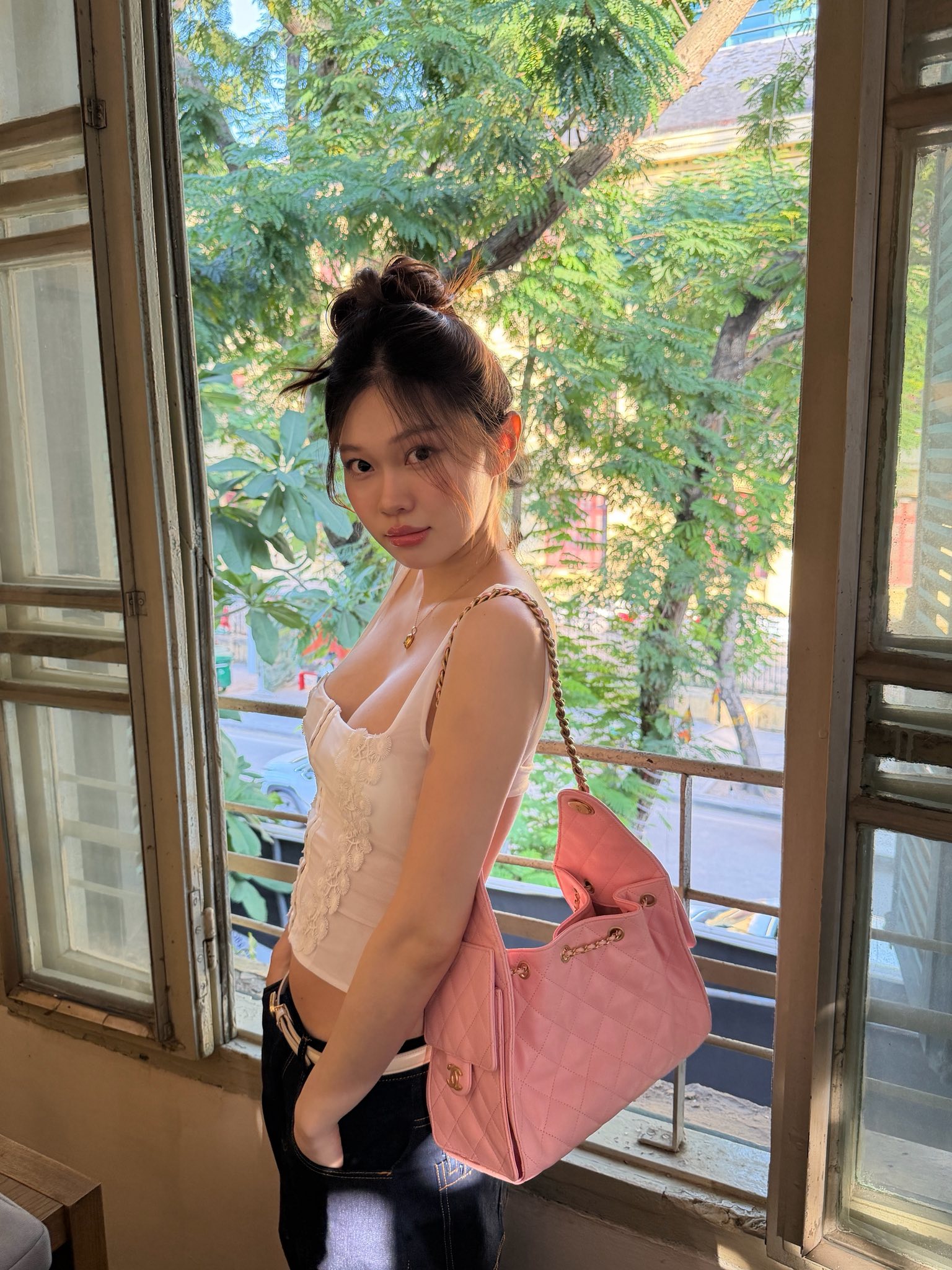 Nàng hot girl gây sốt với vòng eo nhỏ xíu sau vài tháng sinh con, nhan sắc tuổi 25 ngày càng thăng hạng- Ảnh 7.