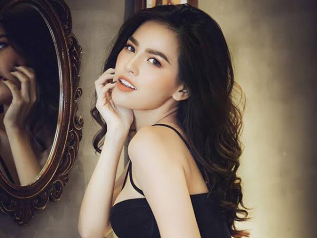 Nhìn lại nhan sắc "Thánh nữ mì gõ": Mỹ nhân từng vượt mặt Địch Lệ Nhiệt Ba giờ ra sao?- Ảnh 8.