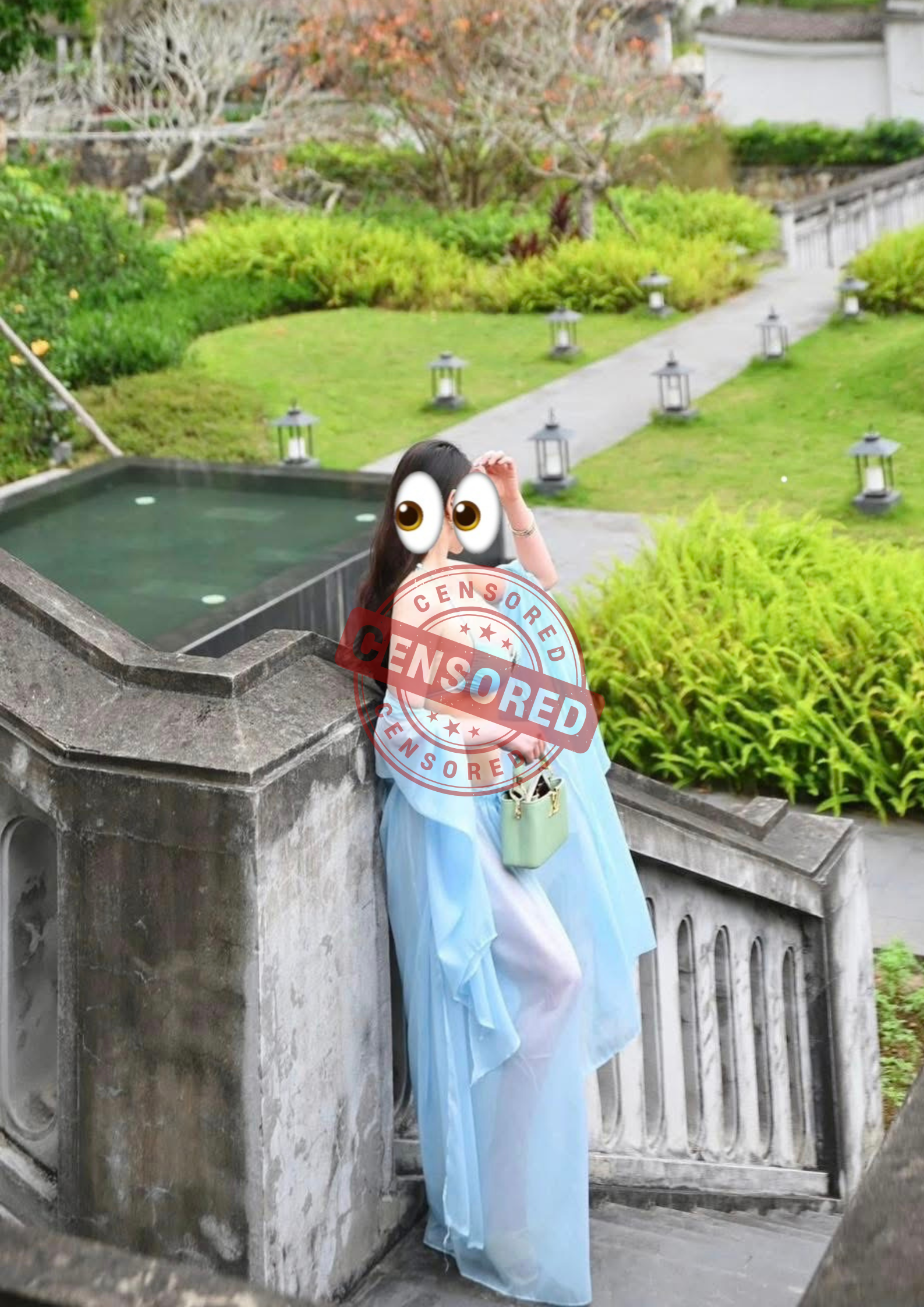 Phẫn nộ trước loạt ảnh "mát mẻ" của nữ du khách dưới chân núi Yên Tử, báo động tư duy sống ảo lệch lạc tại điểm đến tâm linh- Ảnh 2.