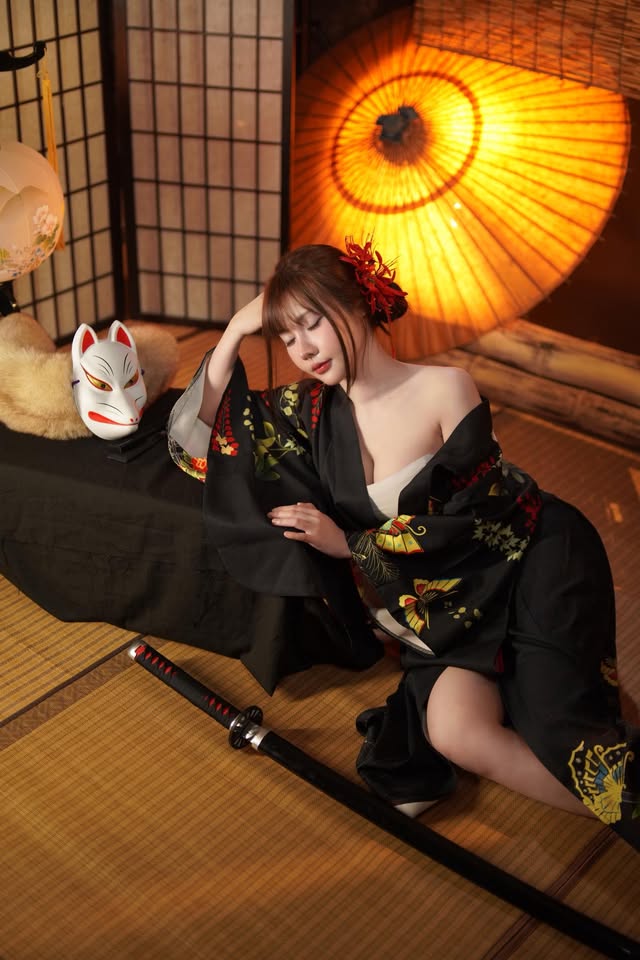 "Quẩy tưng bừng" trên nền nhạc Việt, nữ coser ngoại quốc khiến vô số anh em game thủ thích thú- Ảnh 4.