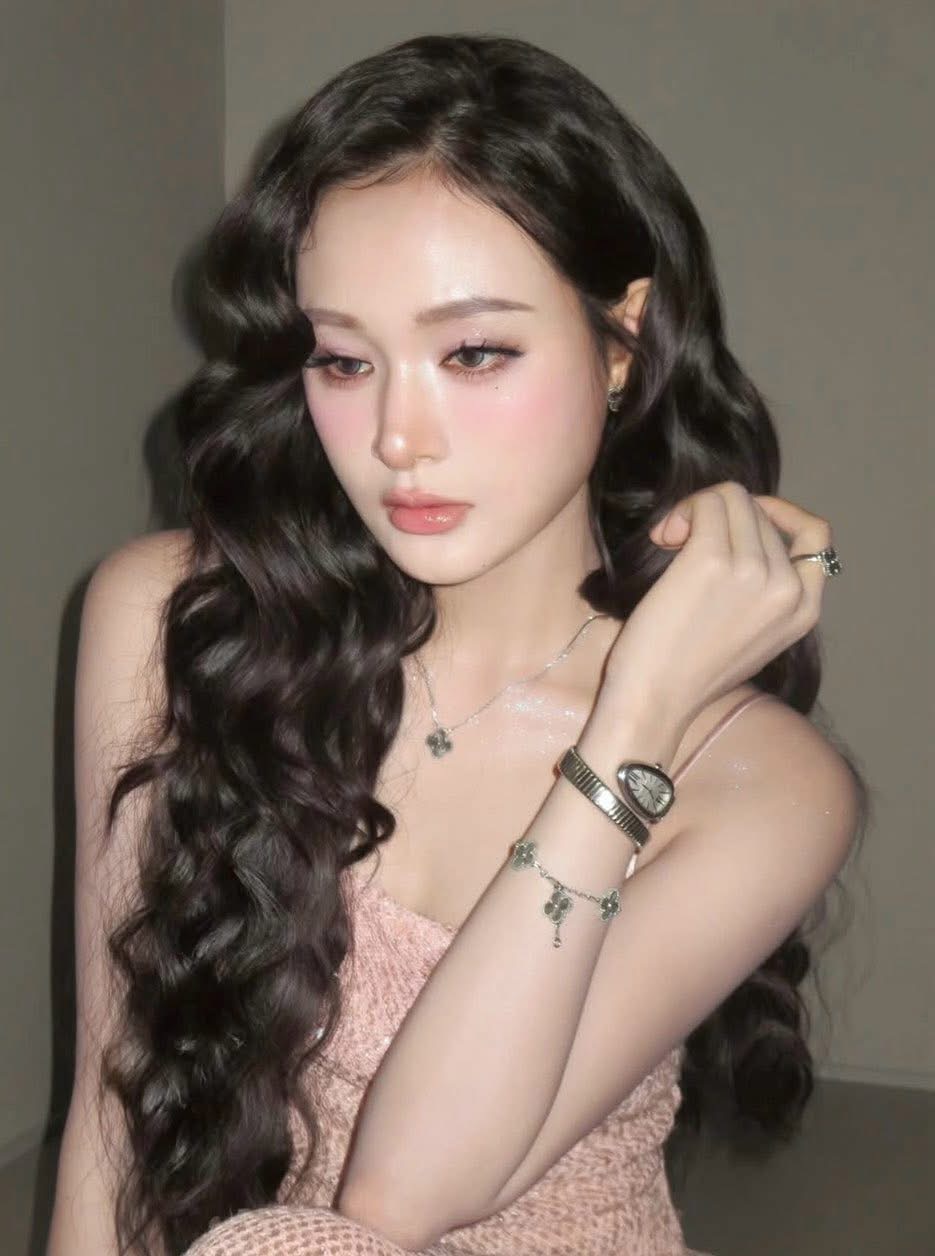 Nhan sắc nữ game thủ ngày ấy chơi PUBG Mobile cùng ViruSs, "visual" hiện tại thăng hạng đến ngỡ ngàng!- Ảnh 2.