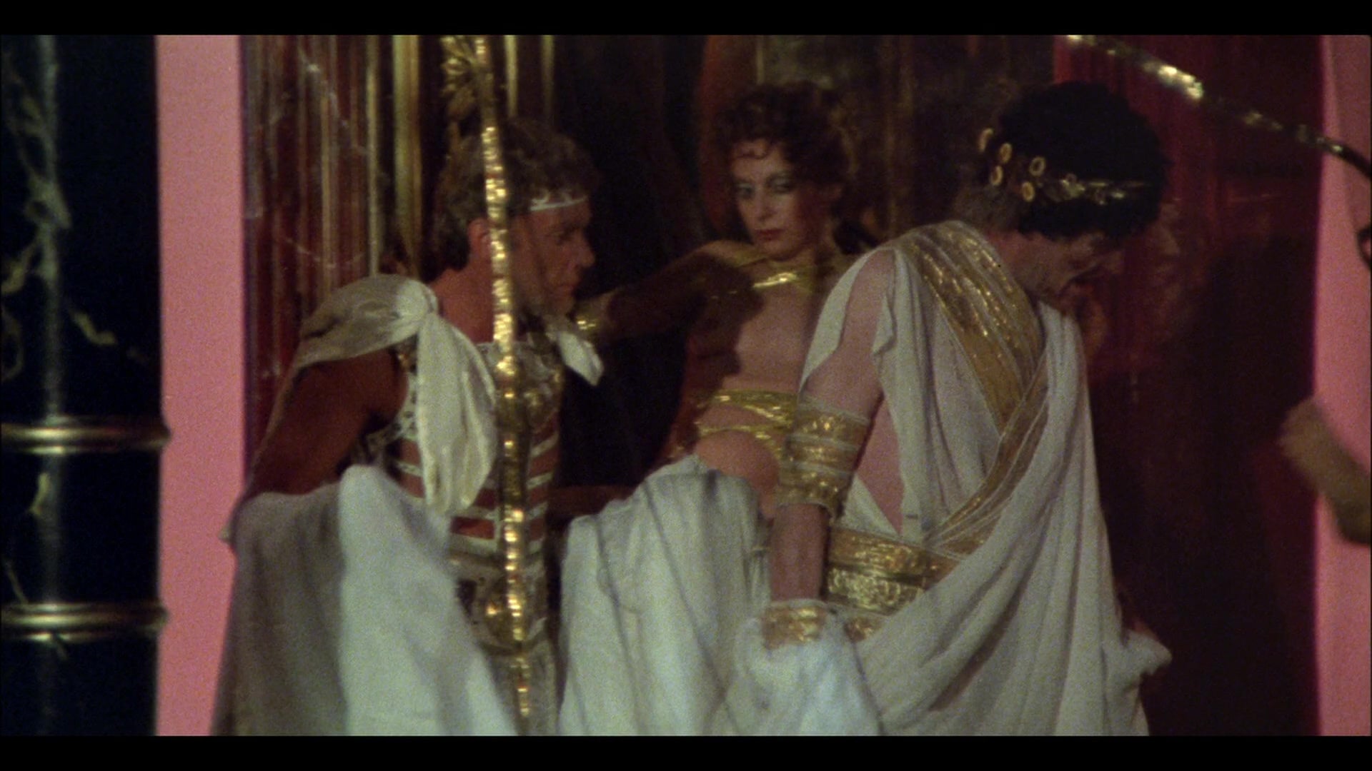 Top 15 bộ phim mà diễn viên chấp nhận hy sinh vì thành công: Khi nghệ thuật không còn lời nói dối!- Ảnh 2. Top 15 bộ phim mà diễn viên chấp nhận hy sinh vì thành công: Khi nghệ thuật không còn lời nói dối!- Ảnh 2.