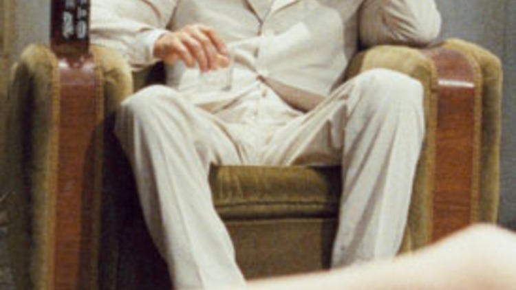 Top 15 bộ phim mà diễn viên chấp nhận hy sinh vì thành công: Khi nghệ thuật không còn lời nói dối!- Ảnh 7. Top 15 bộ phim mà diễn viên chấp nhận hy sinh vì thành công: Khi nghệ thuật không còn lời nói dối!- Ảnh 7.