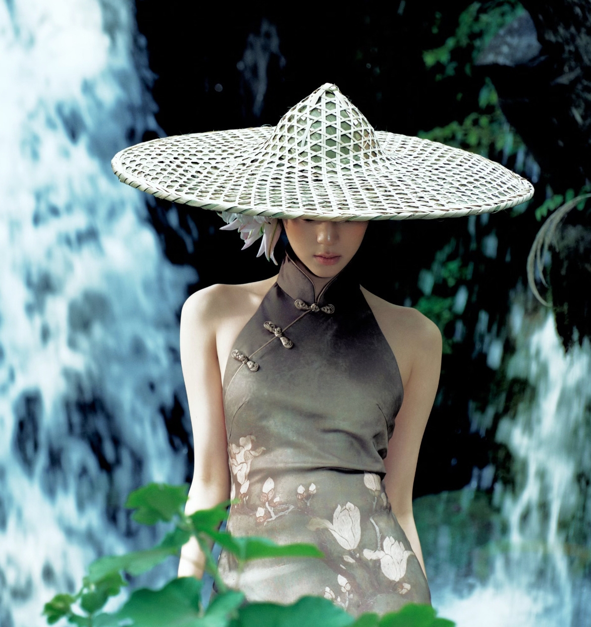 Mỗi bước chân của mỹ nhân này đều là một bức tranh thủy mặc: Dung nhan như ngọc, mỹ mạo như hoa- Ảnh 6.