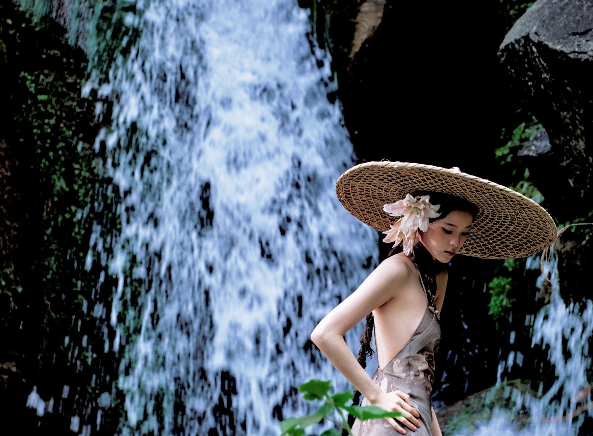 Mỗi bước chân của mỹ nhân này đều là một bức tranh thủy mặc: Dung nhan như ngọc, mỹ mạo như hoa- Ảnh 7.