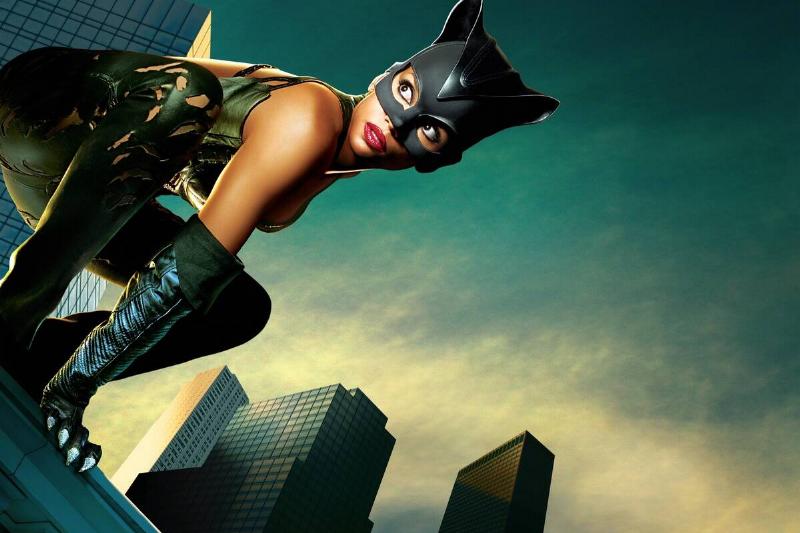 14 vai diễn "thảm họa" suýt nhấn chìm sự nghiệp của các siêu sao Hollywood- Ảnh 5.